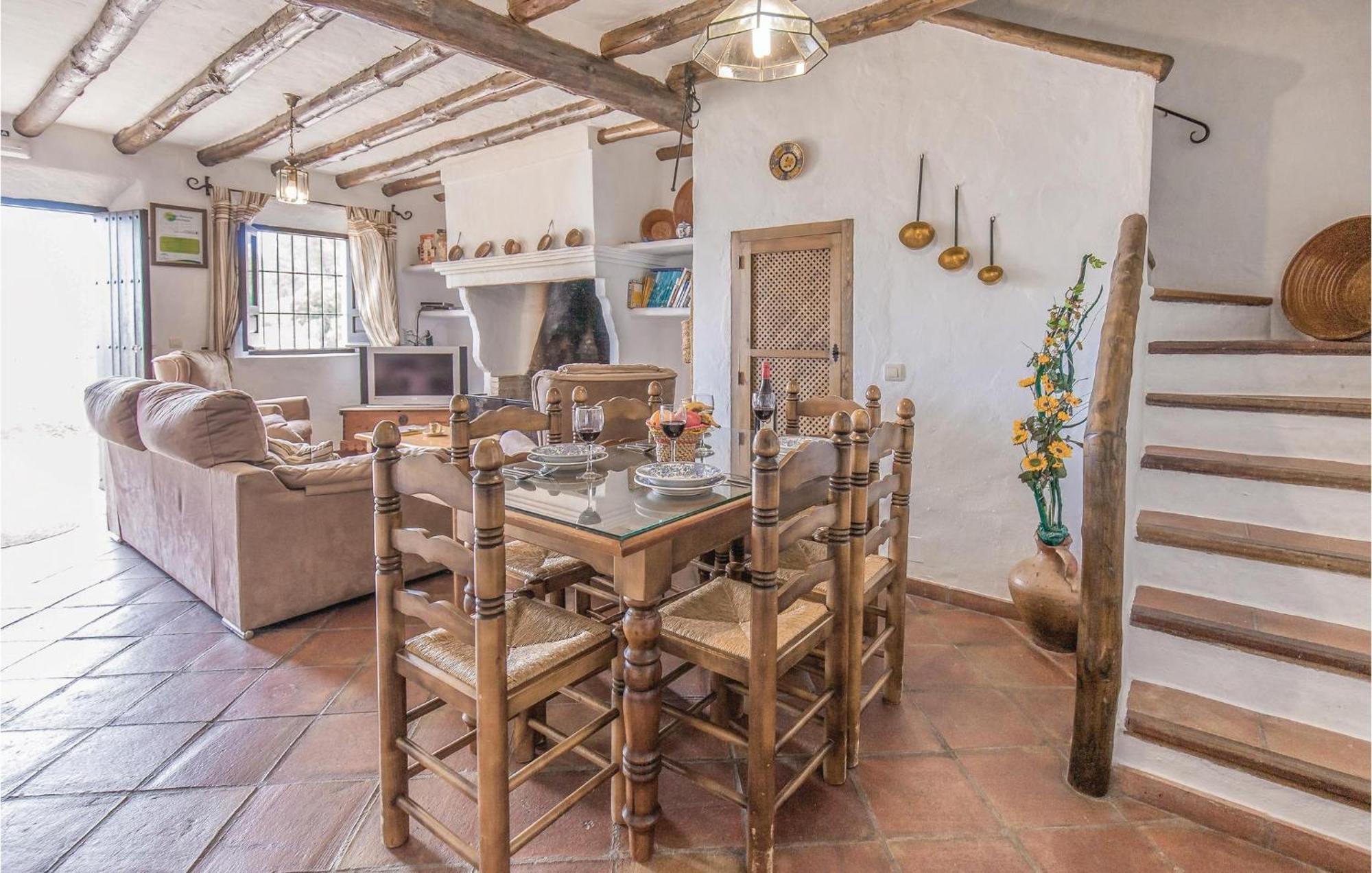 Cozy Home In Zahara De La Sierra With Kitchen Exterior foto